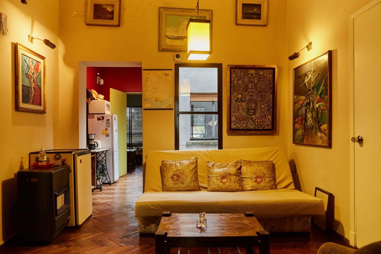 Una Noche Más B&B Montevideu Exterior foto